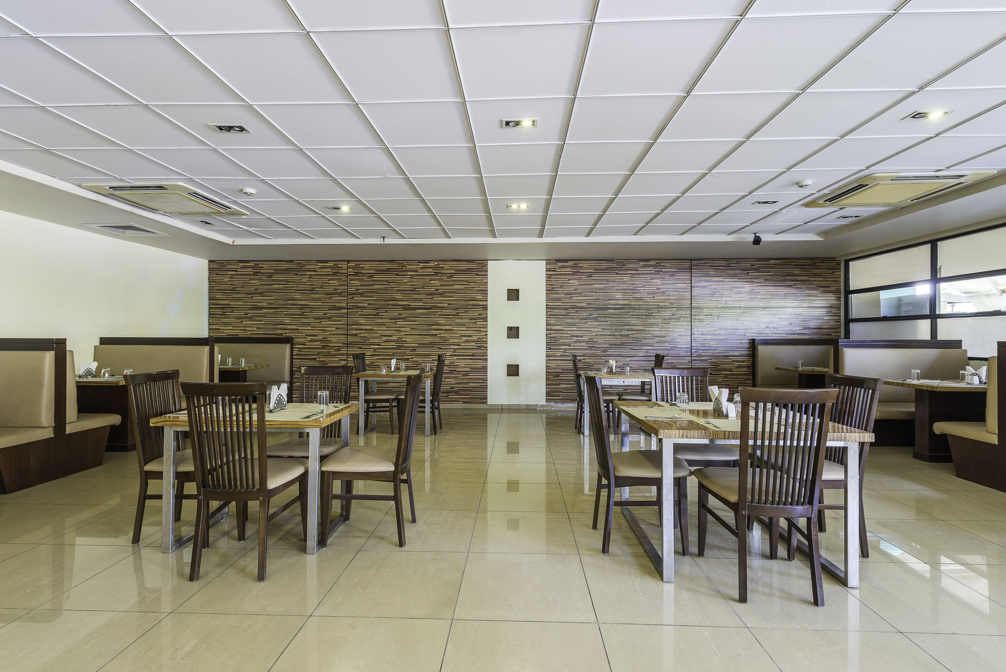 Treebo Trend Spektrum Suites Mysore Exterior photo